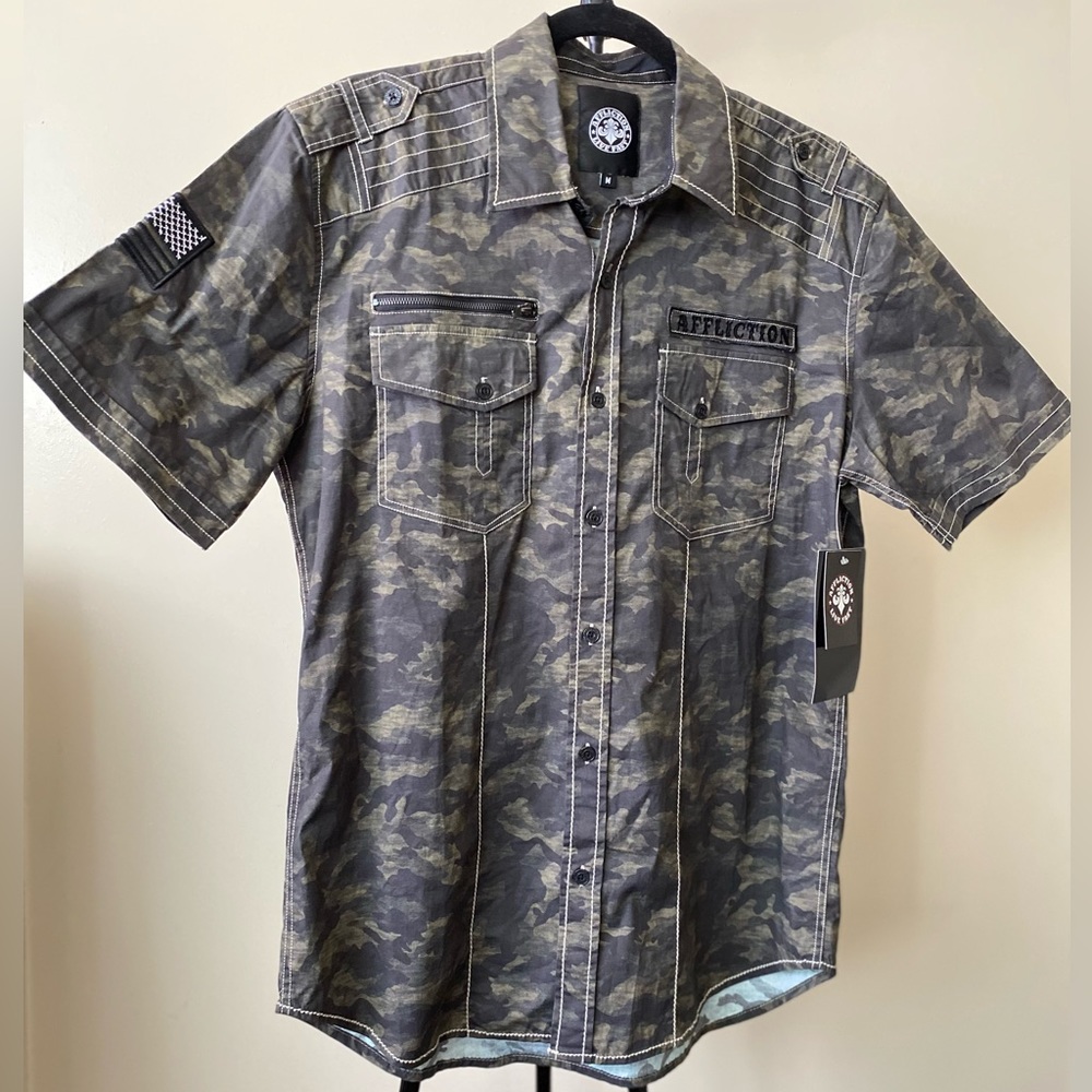 Affliction Men’s Short Sleeve Button Down - Picture 2 of 6